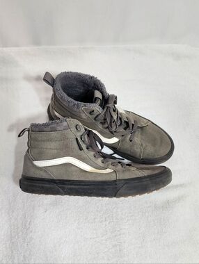 Vans Sk8-Hi MTE Gray Suede Sneakers Youth 7 Womens 8.5 Fleece Lined High Top